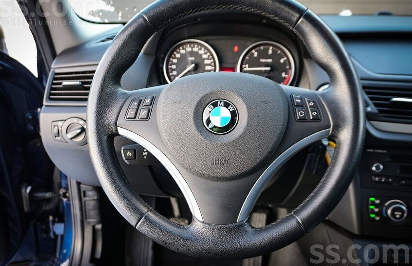 BMW X1 — foto 6