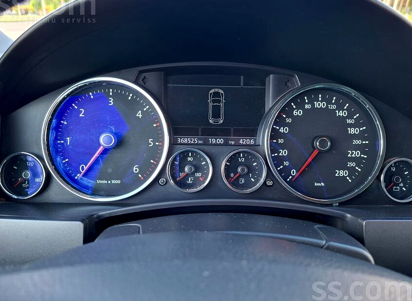 Volkswagen Touareg — foto 6