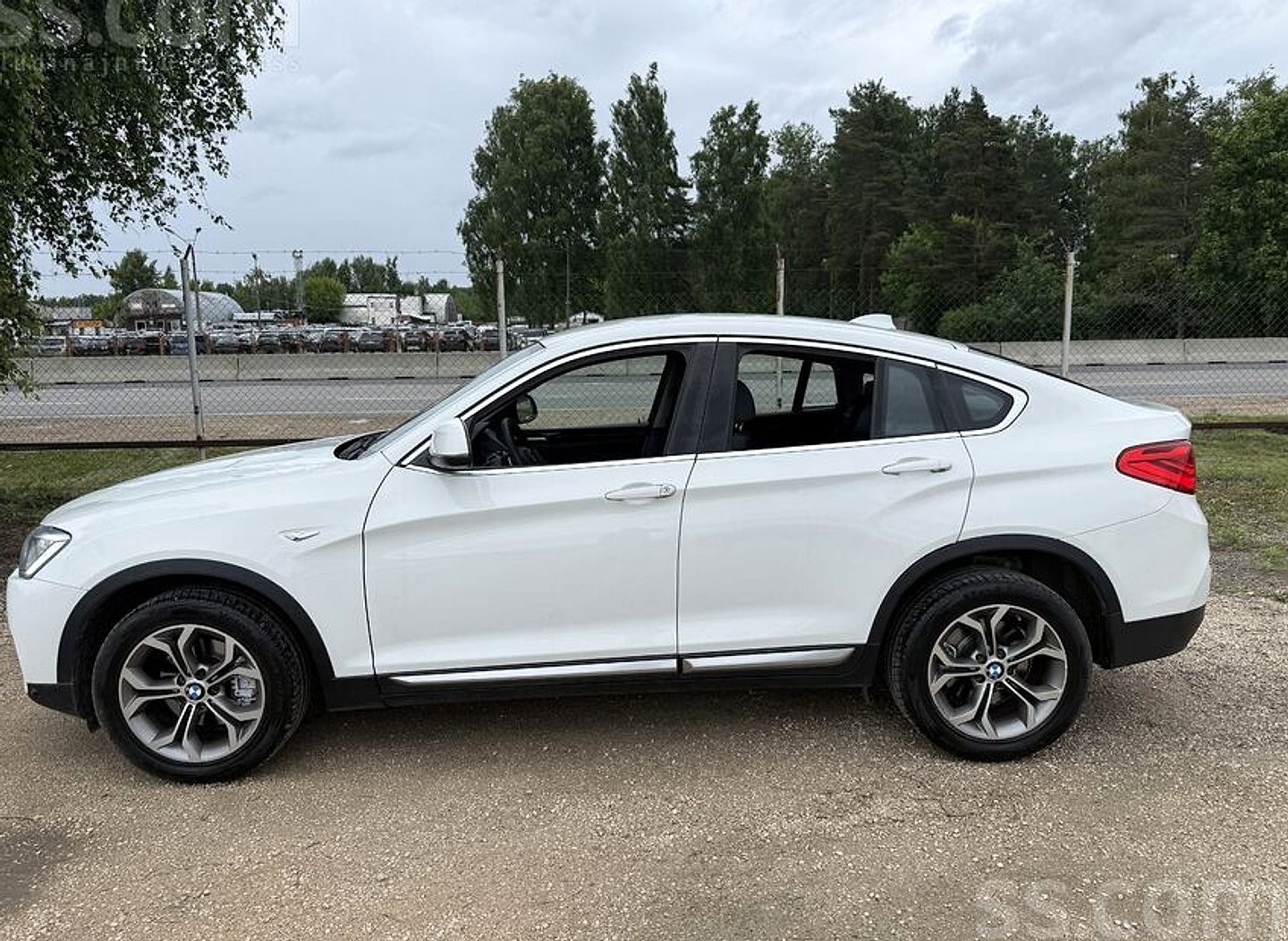 BMW X4 — foto 3