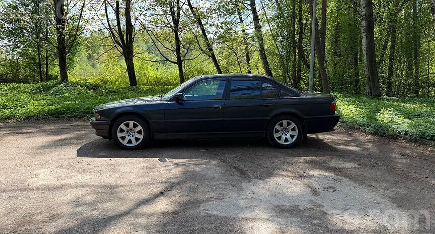 BMW 728 — foto 2