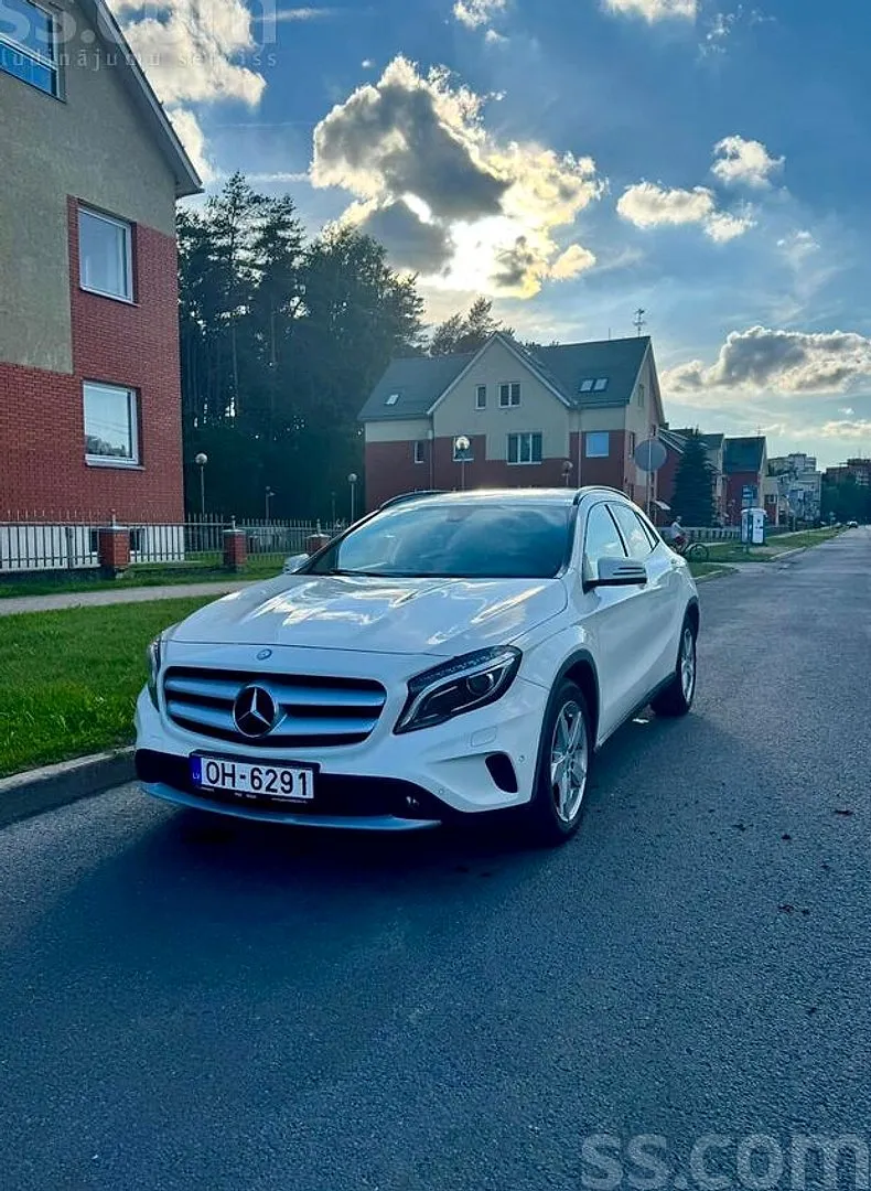 Mercedes-Benz GLA200