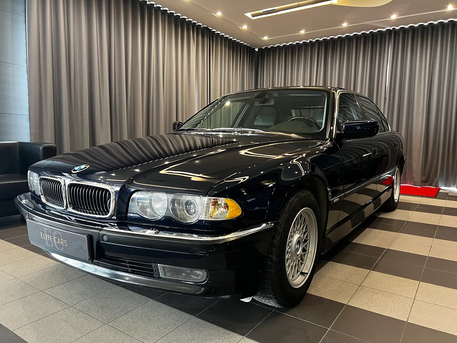 BMW 735, 2001. gads