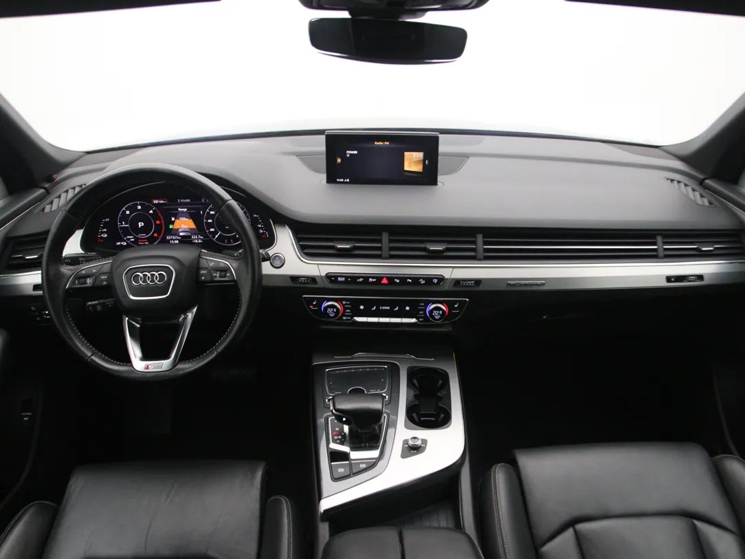 Audi Q7 — foto 3