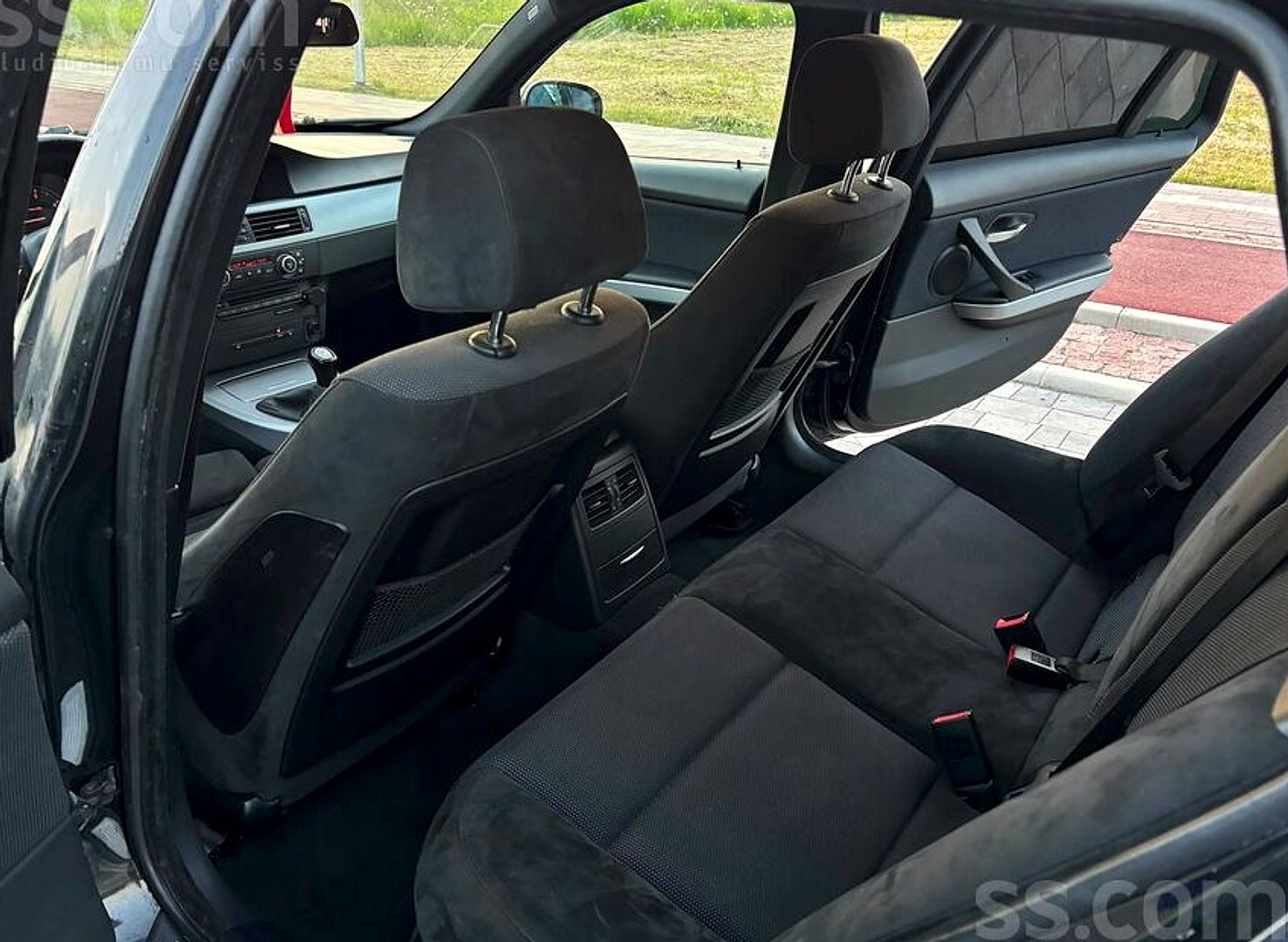 BMW 320 — foto 6
