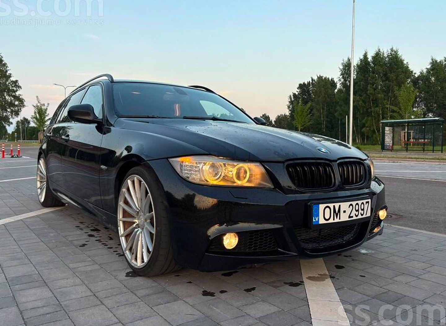 BMW 320 — foto 2