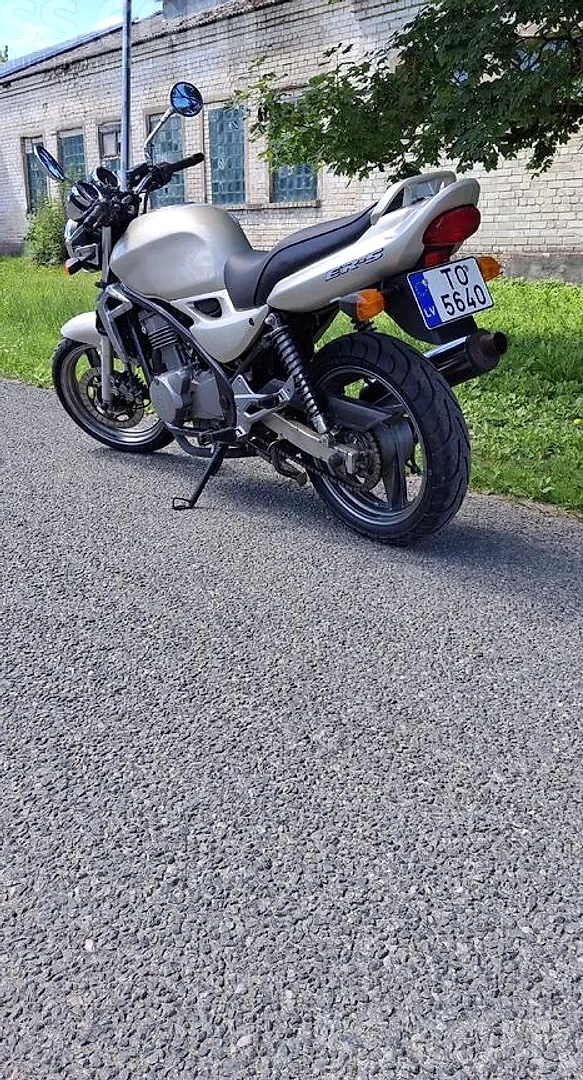 Kawasaki Er5, 2002. gads