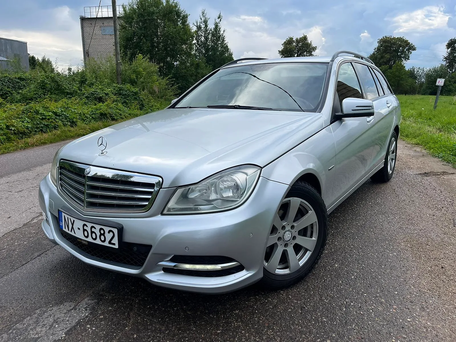 Mercedes-Benz C-Class, 2012. gads