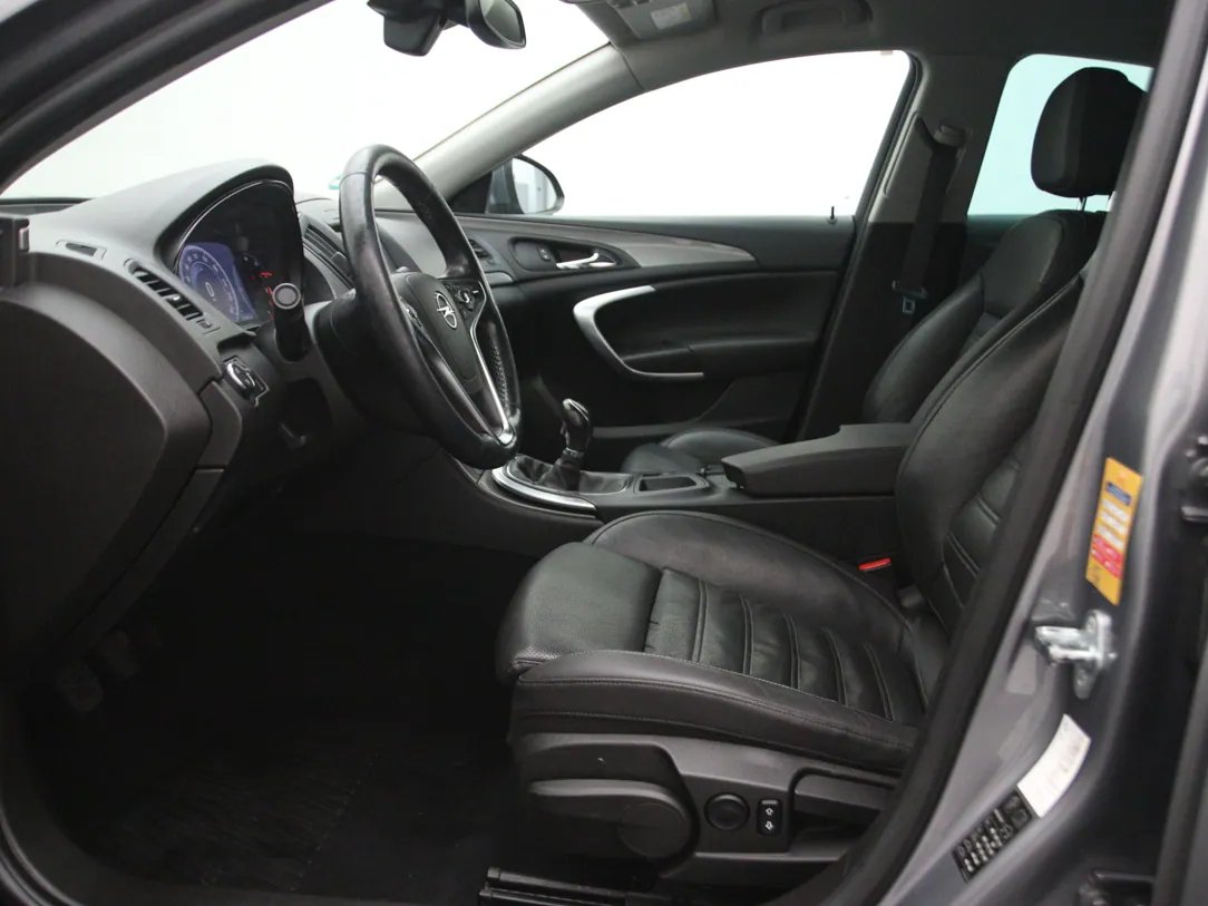 Opel Insignia — foto 5