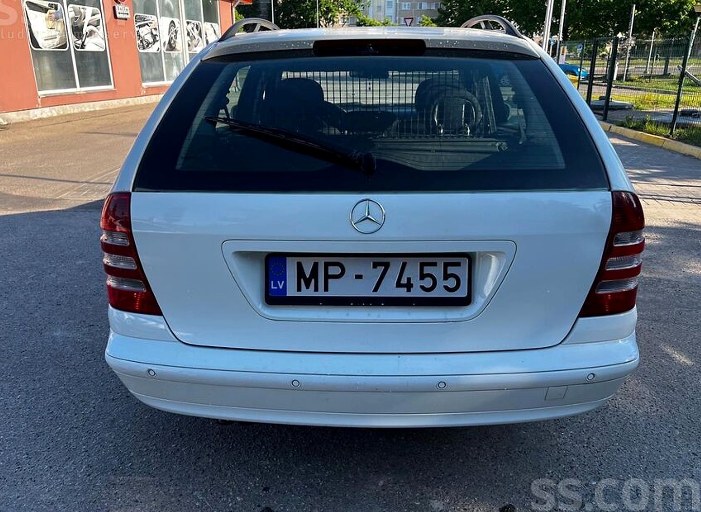 Mercedes-Benz C220 — foto 5