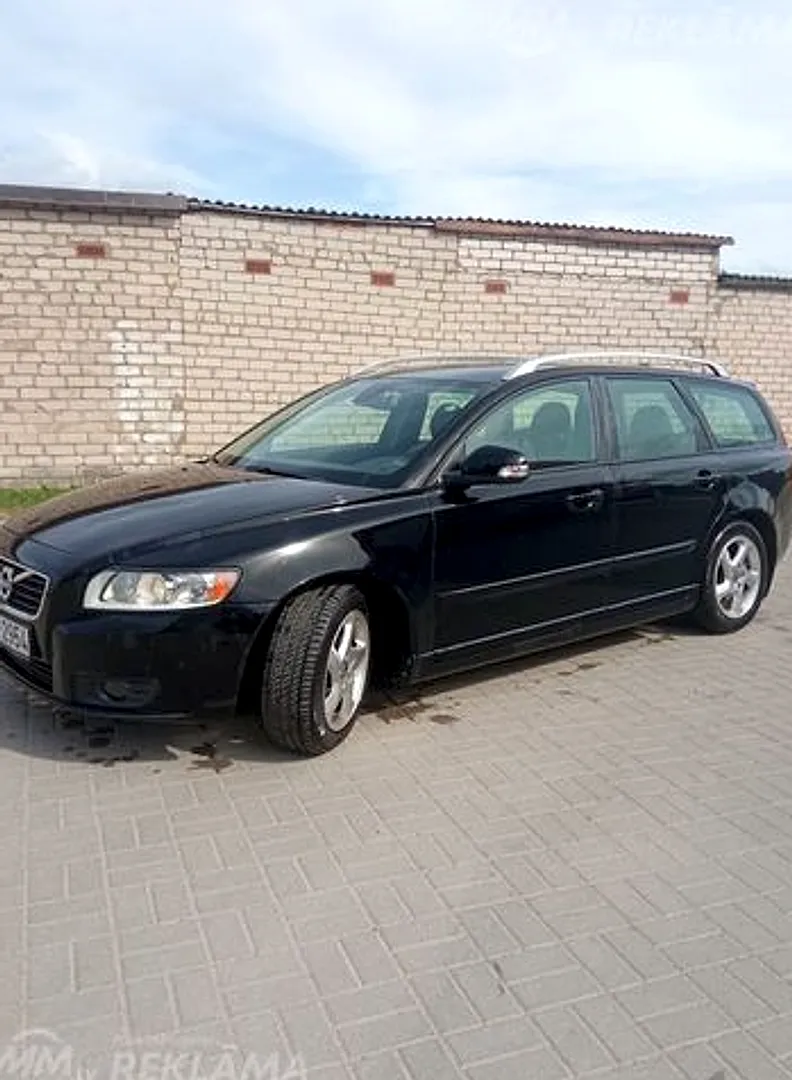Volvo V50, 2010. gads
