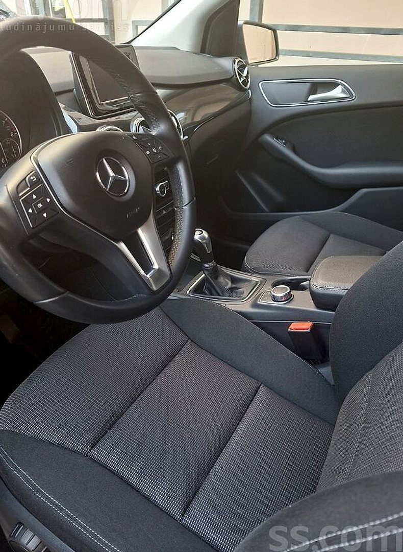 Mercedes-Benz B180 — foto 3