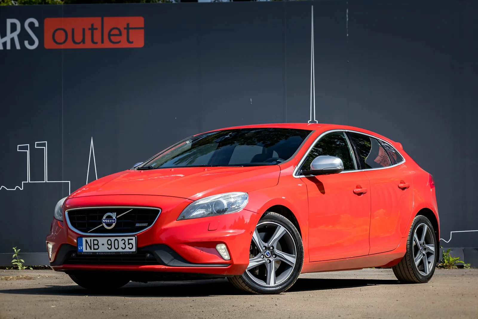 Volvo V40, 2014. gads
