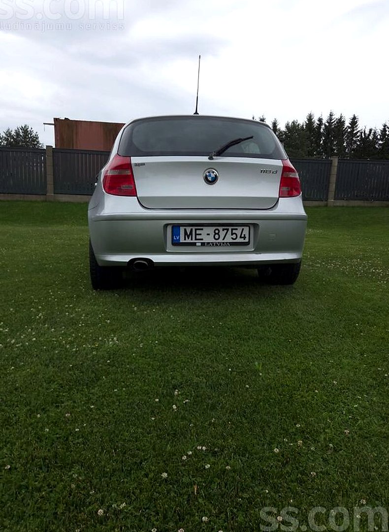 BMW 118 — foto 5