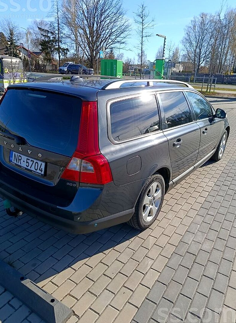 Volvo V70 — foto 2