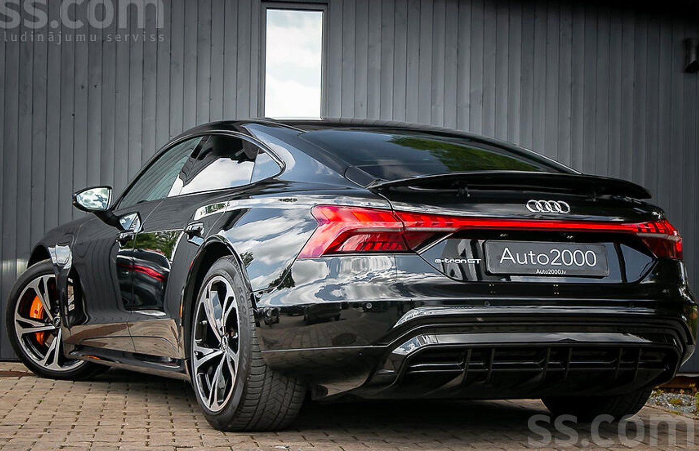 Audi E-tron — foto 5