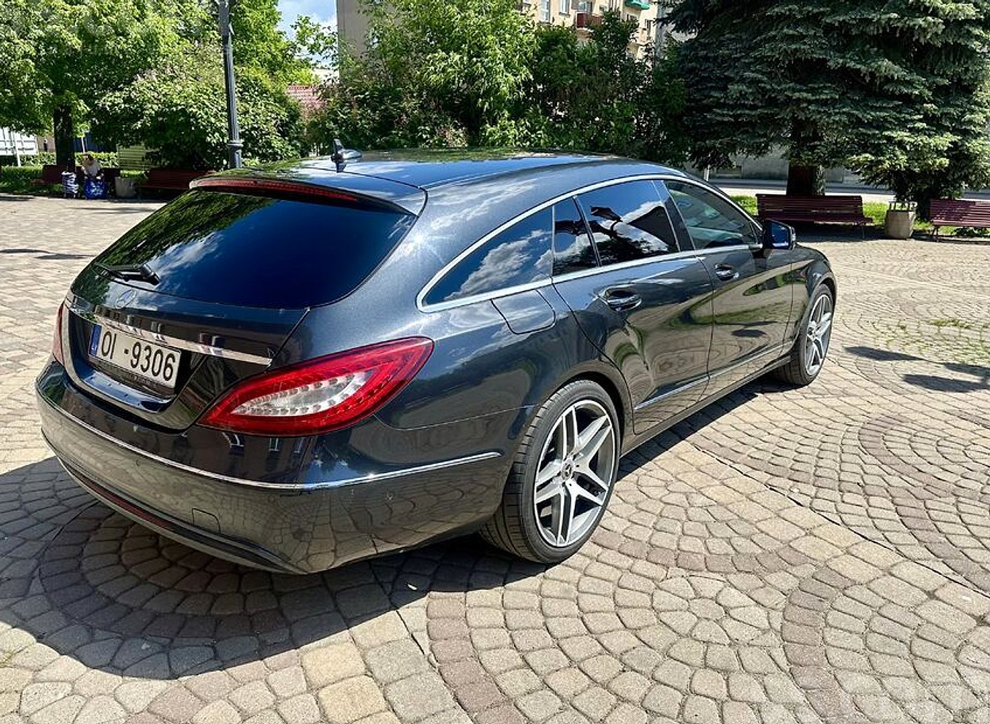 Mercedes-Benz CLS350 — foto 5