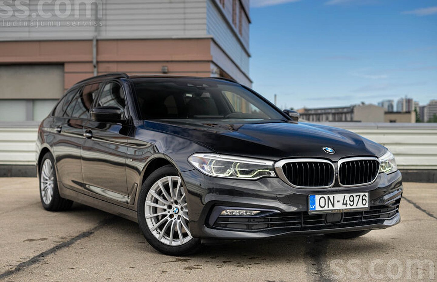 BMW 530 — foto 4