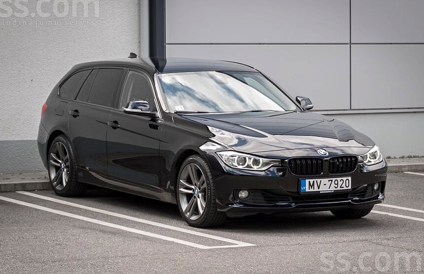 BMW 330 — foto 3