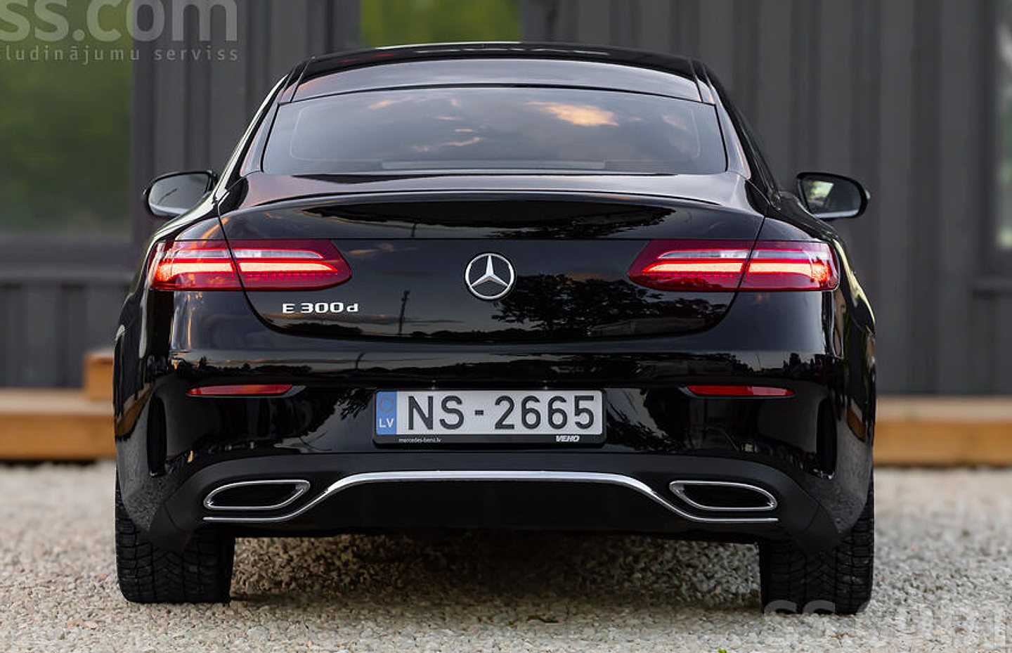 Mercedes-Benz E300 — foto 6