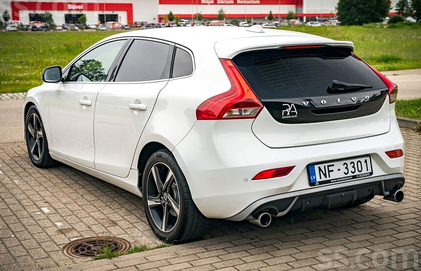 Volvo V40 — foto 6