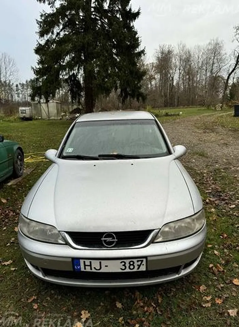 Opel Vectra, 2002. gads
