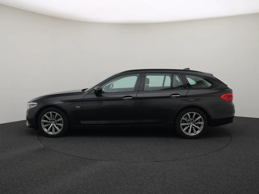 BMW 520 — foto 6