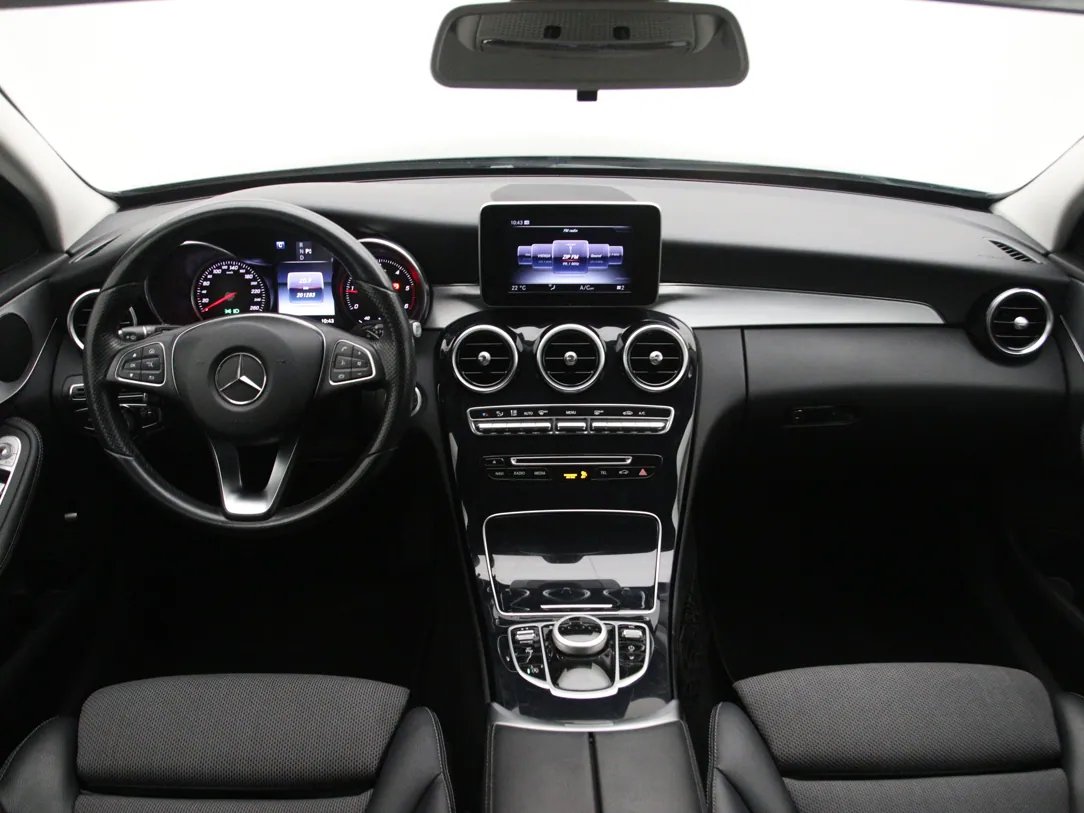 MERCEDES BENZ C180 — foto 3