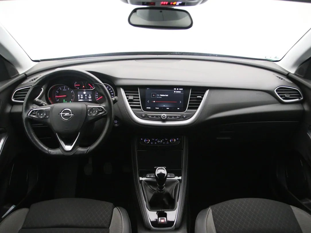 Opel Grandland X — foto 3