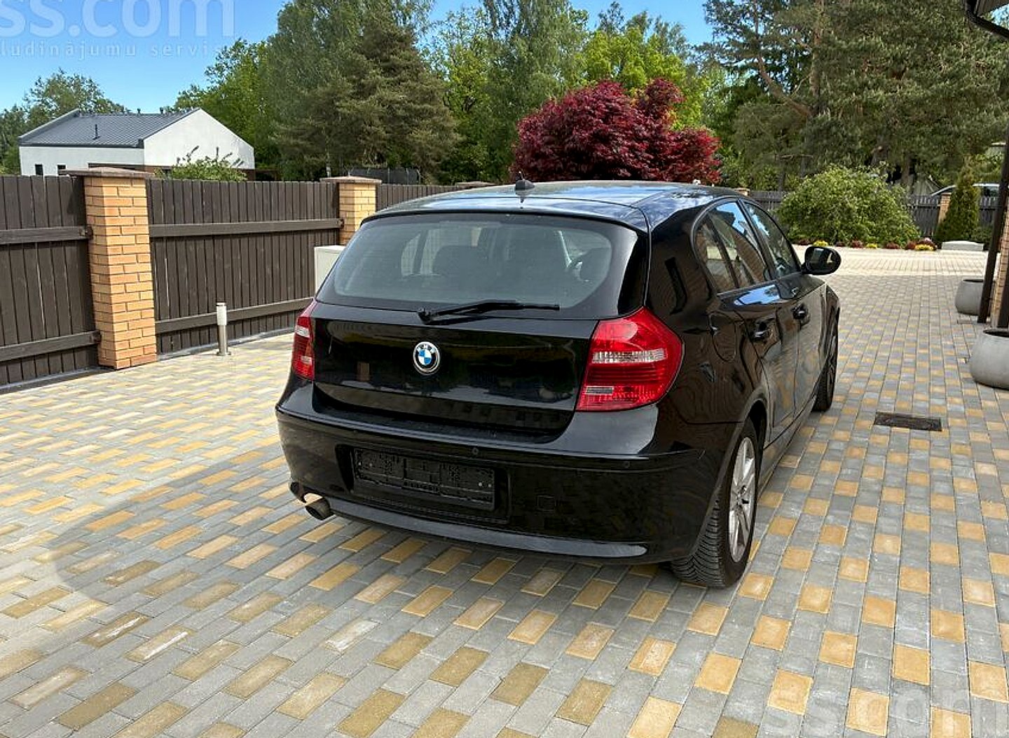BMW 118 — foto 4
