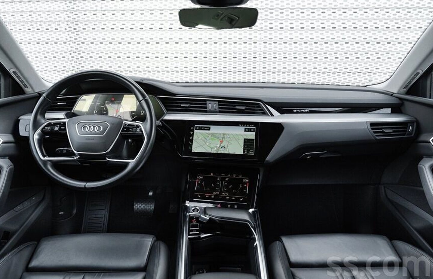 Audi E-tron — foto 6