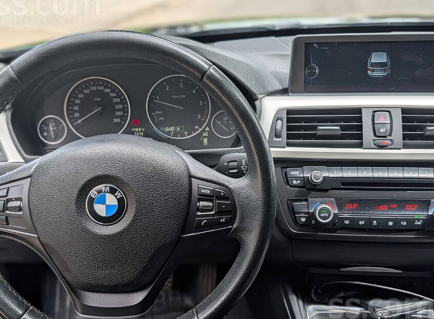 BMW 320 — foto 6
