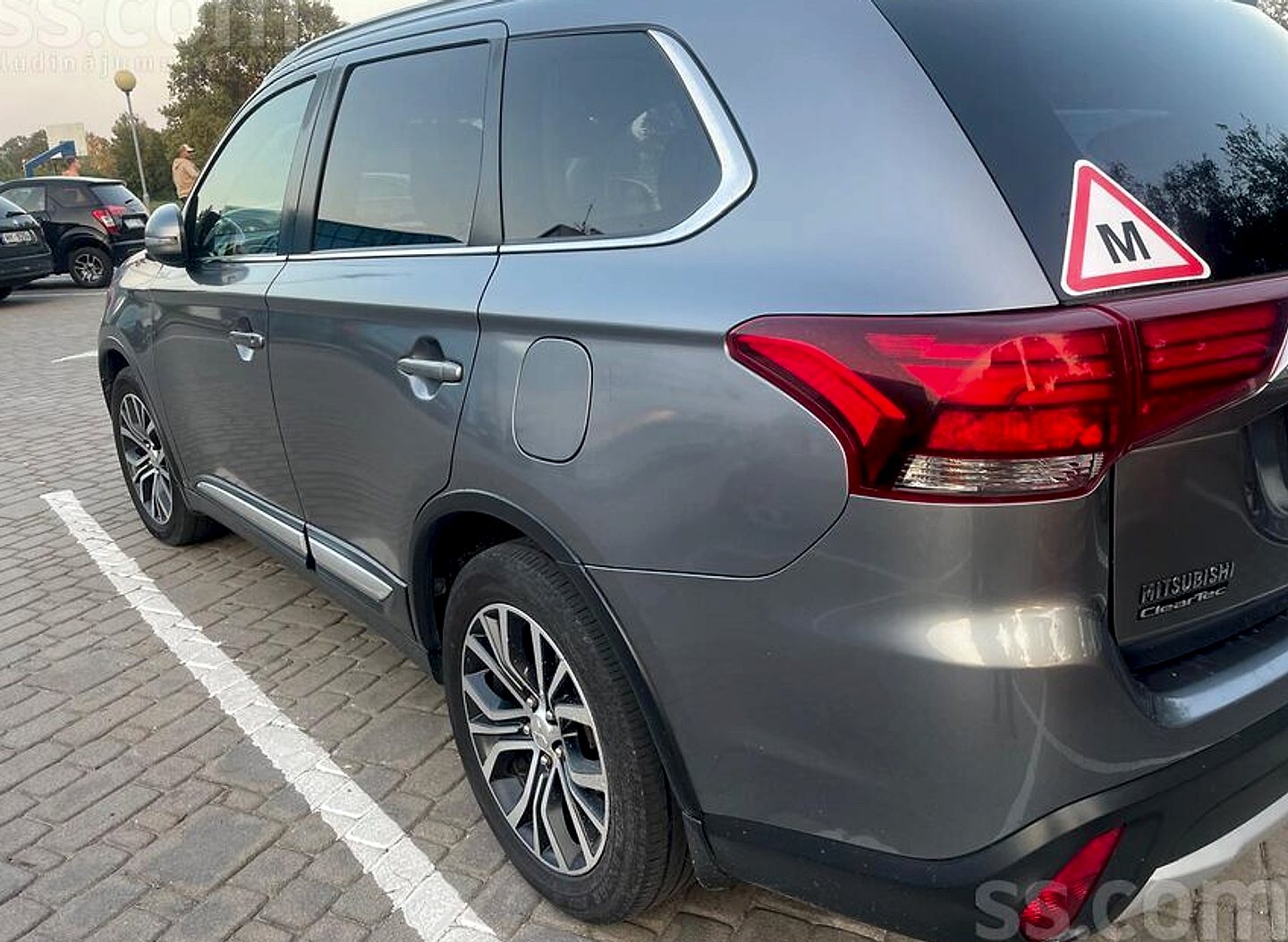 Mitsubishi Outlander — foto 5