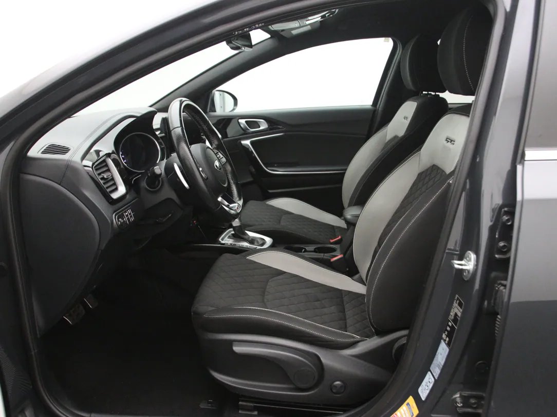 KIA Ceed — foto 5