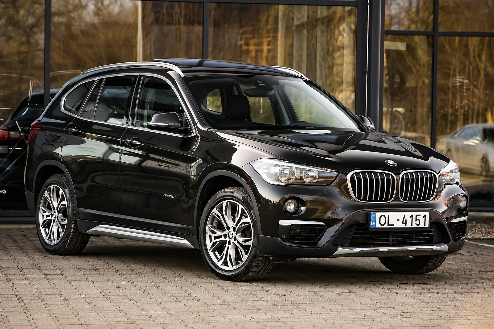 BMW X1, 2016. gads