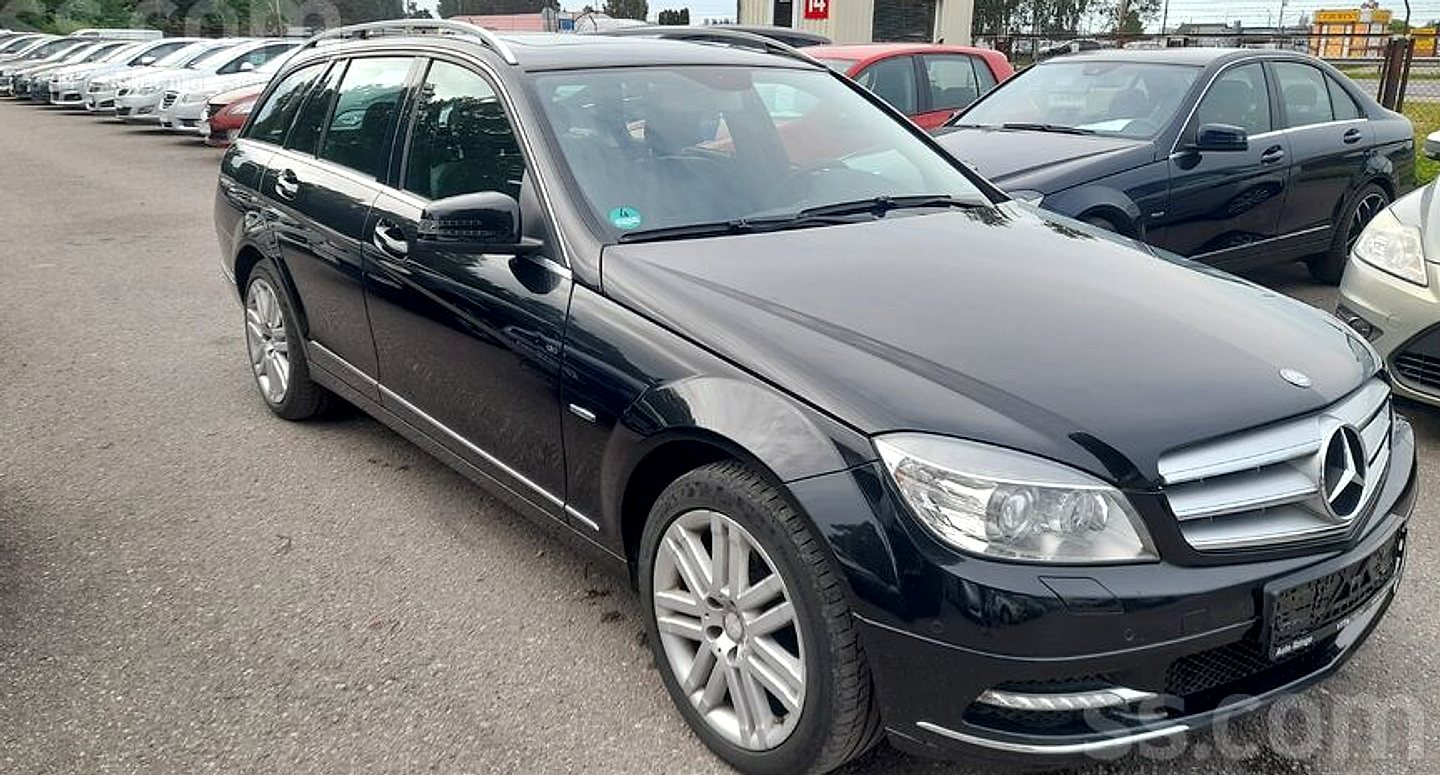 Mercedes-Benz C350 — foto 3