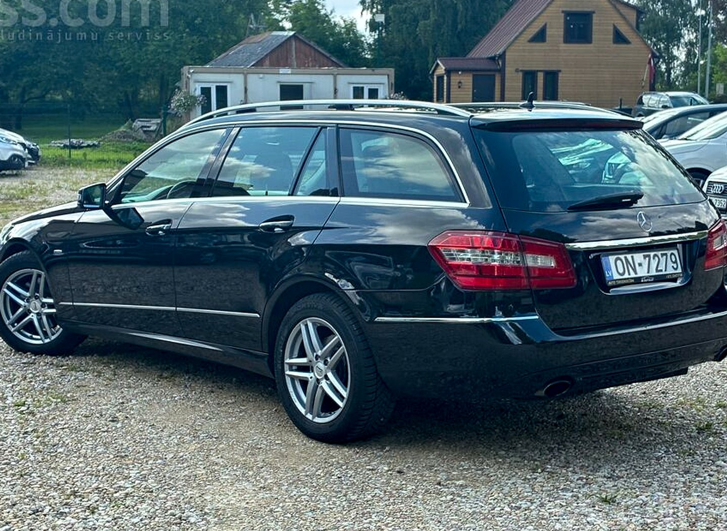 Mercedes-Benz E350 — foto 4