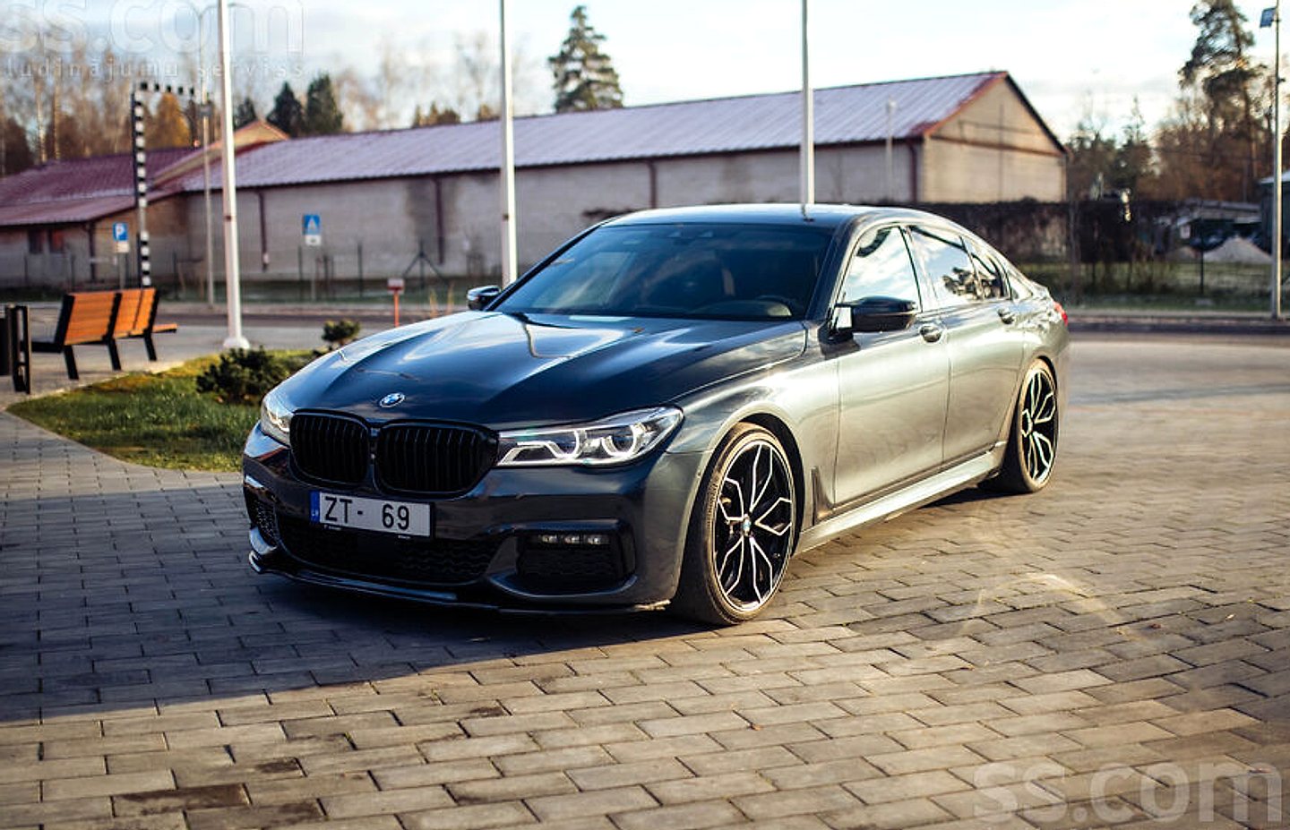 BMW 730 — foto 4