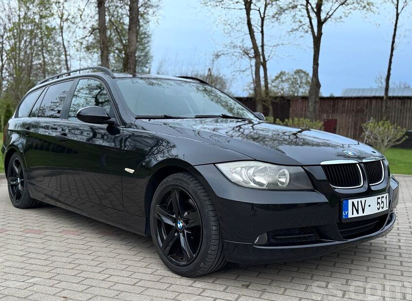 BMW 320 — foto 2
