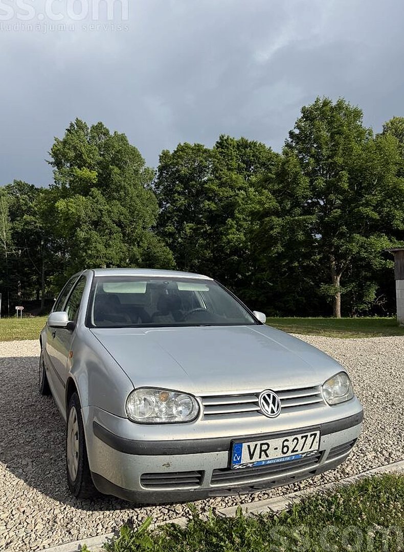Volkswagen Golf 4, 1998. gads