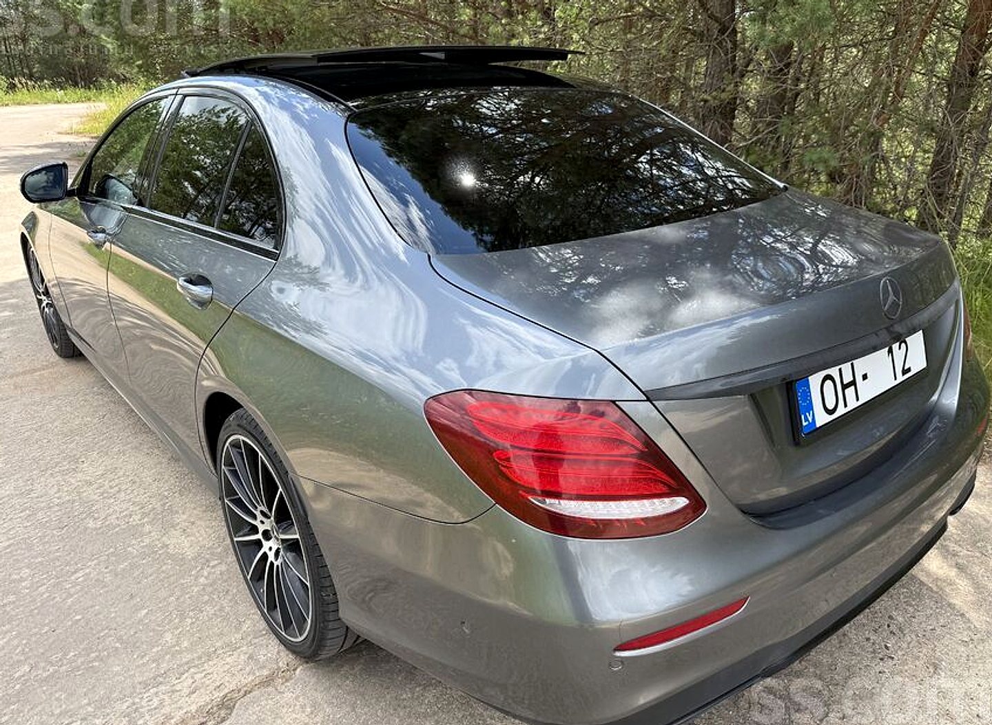 Mercedes-Benz E220 — foto 3