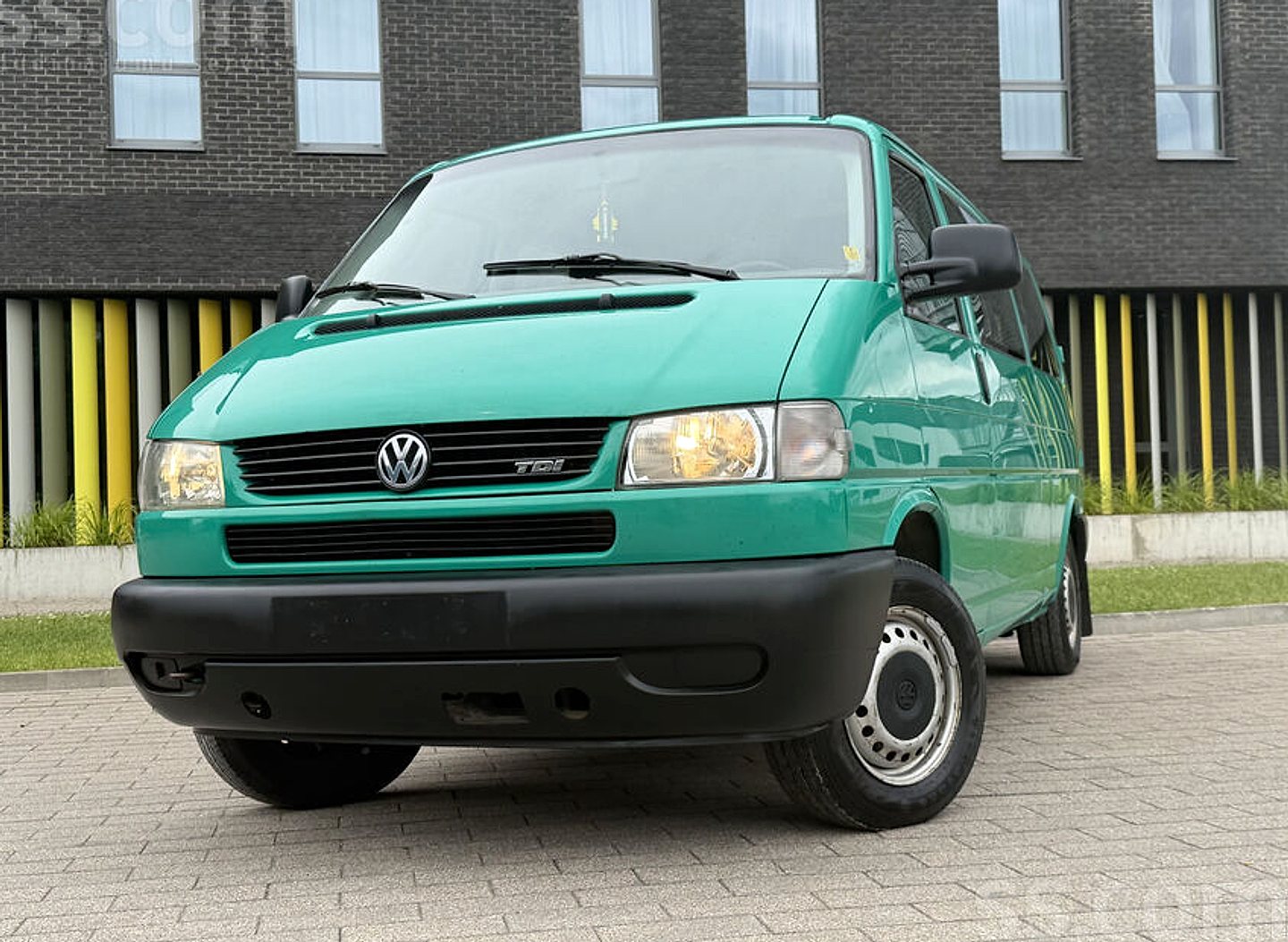 Volkswagen Caravelle, 2003. gads