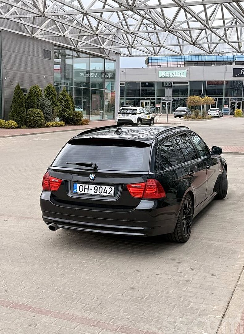 BMW 320 — foto 5
