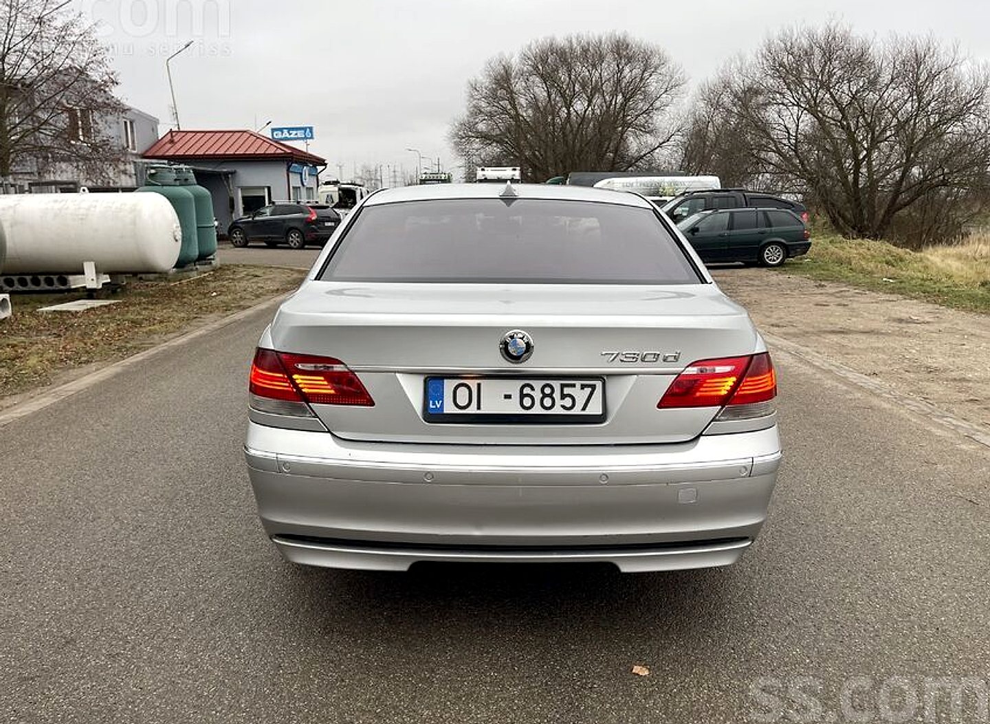BMW 730 — foto 4
