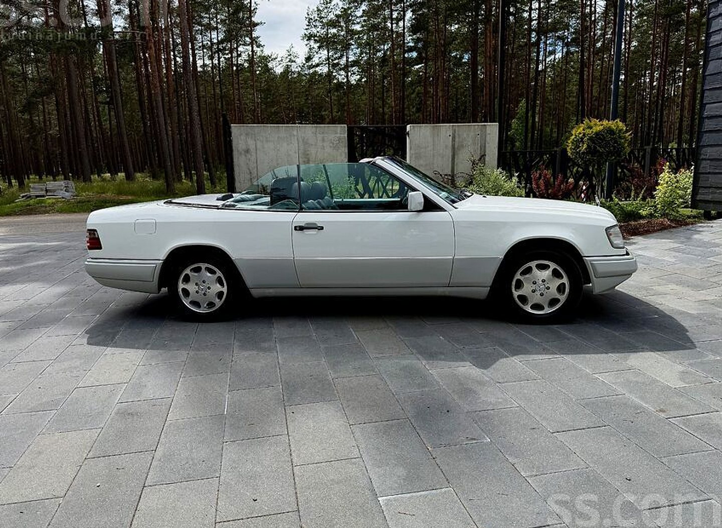 Mercedes-Benz E220 — foto 2
