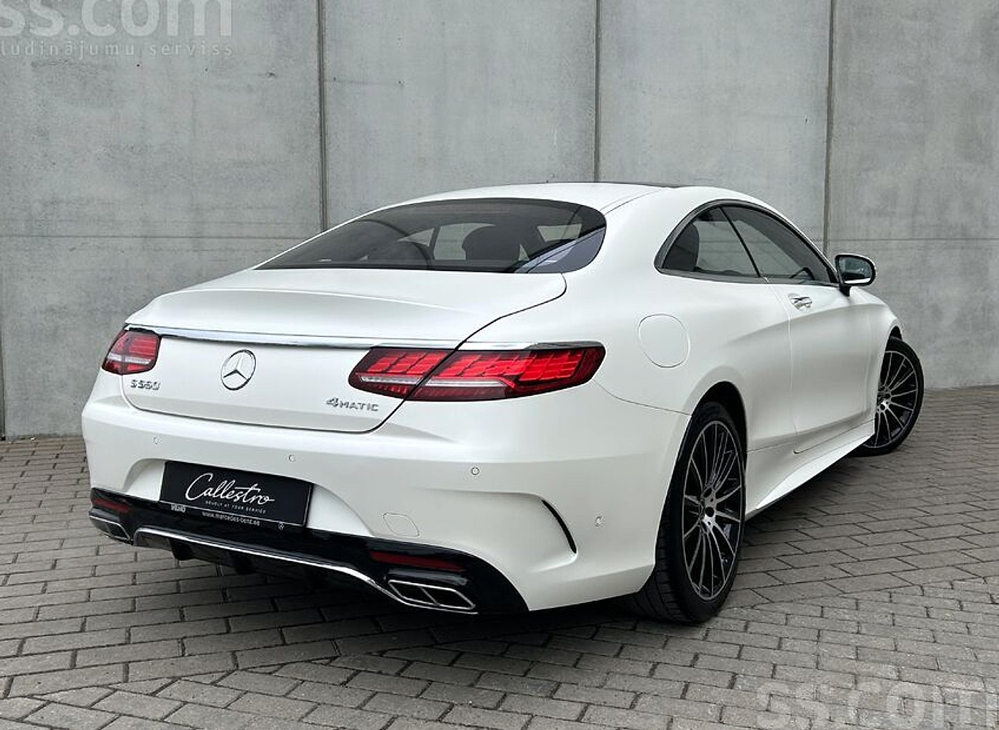 Mercedes-Benz S560 — foto 4