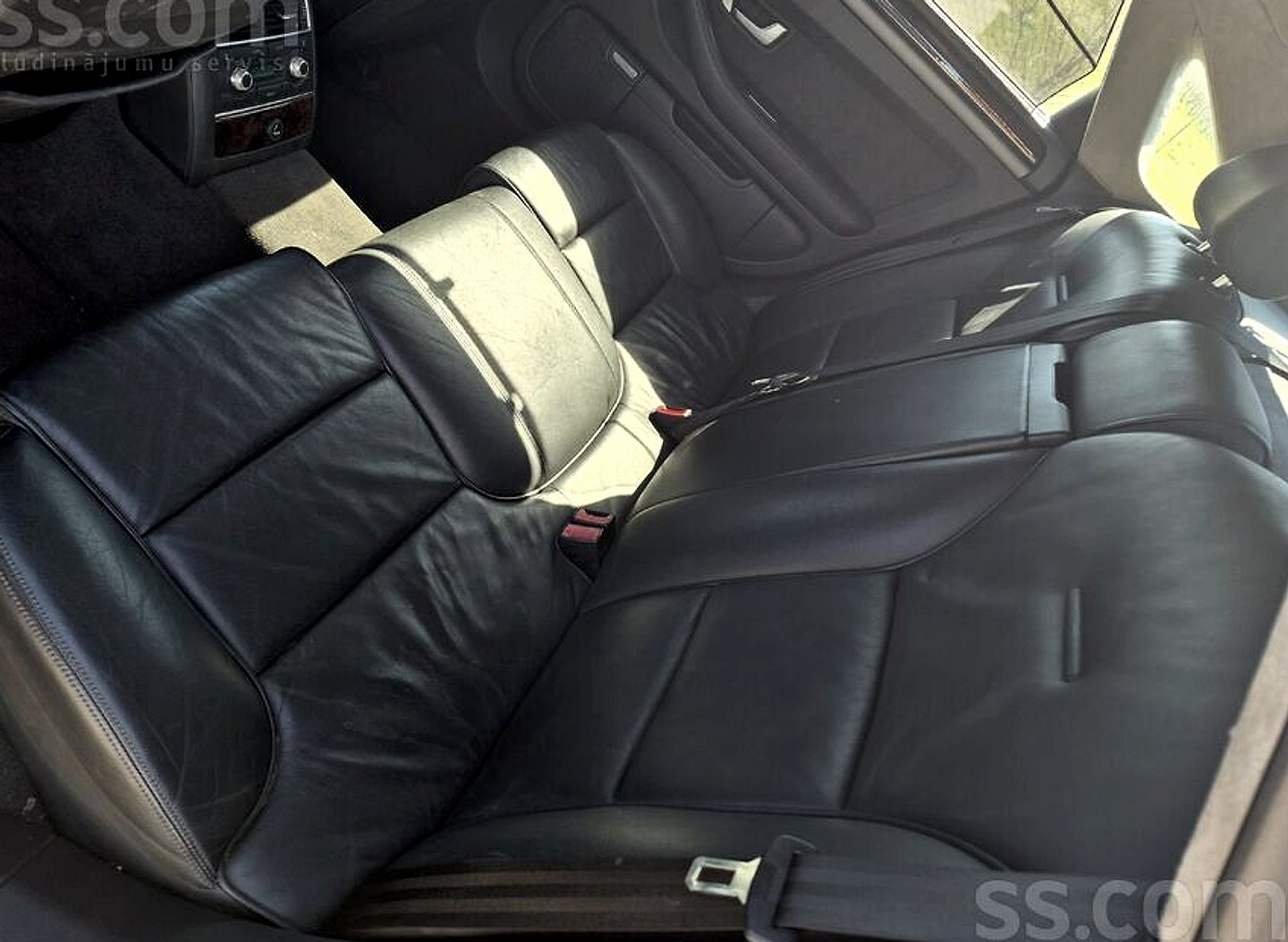 Audi A8 — foto 6