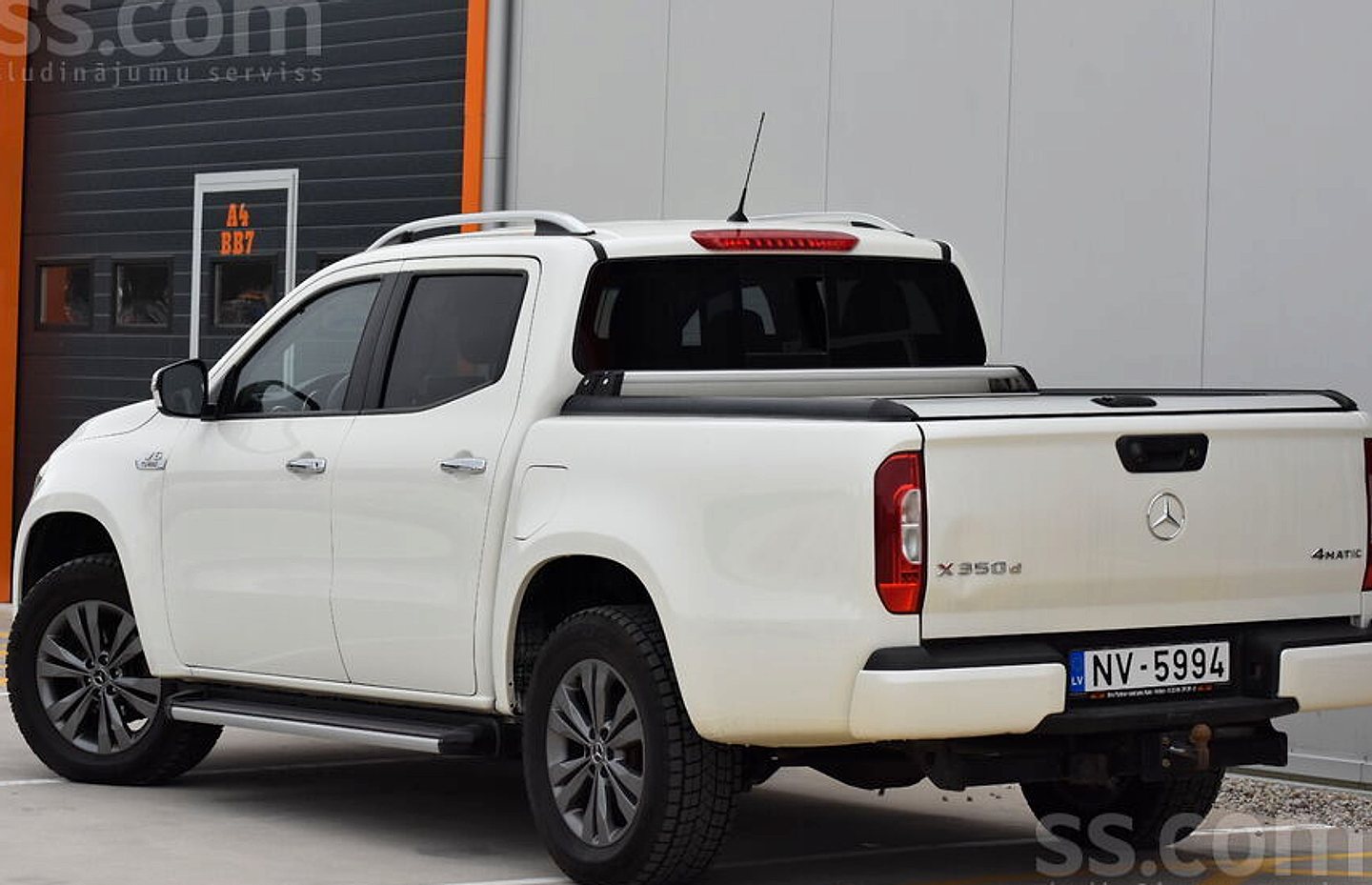 Mercedes-Benz X350 — foto 2