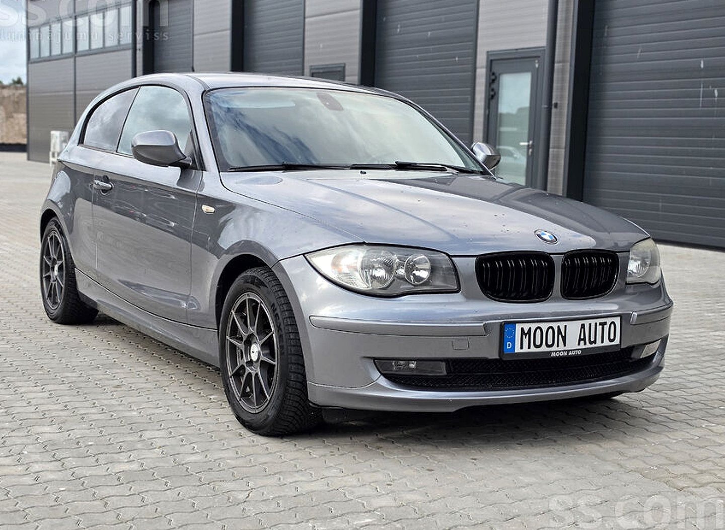 BMW 118 — foto 4