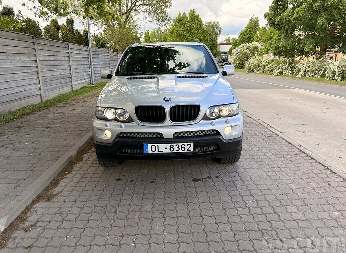 BMW X5 — foto 2
