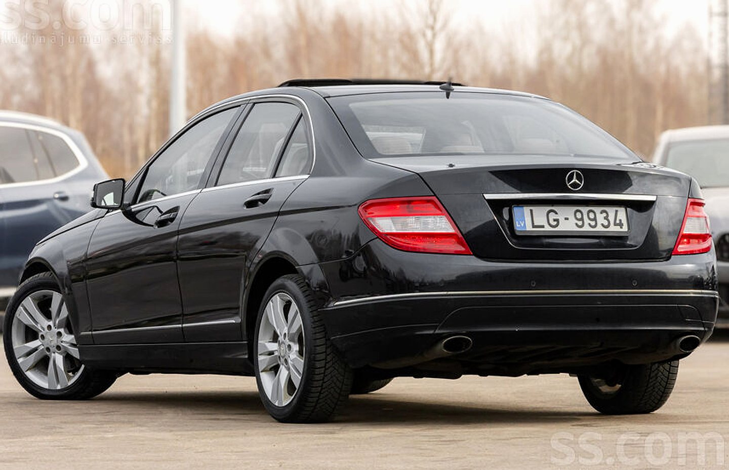 Mercedes-Benz C350 — foto 5